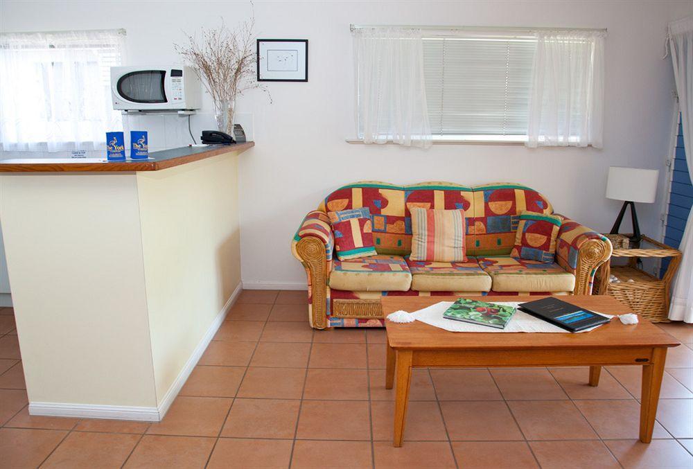 The York Beachfront Holiday Apartments Yorkeys Knob Экстерьер фото